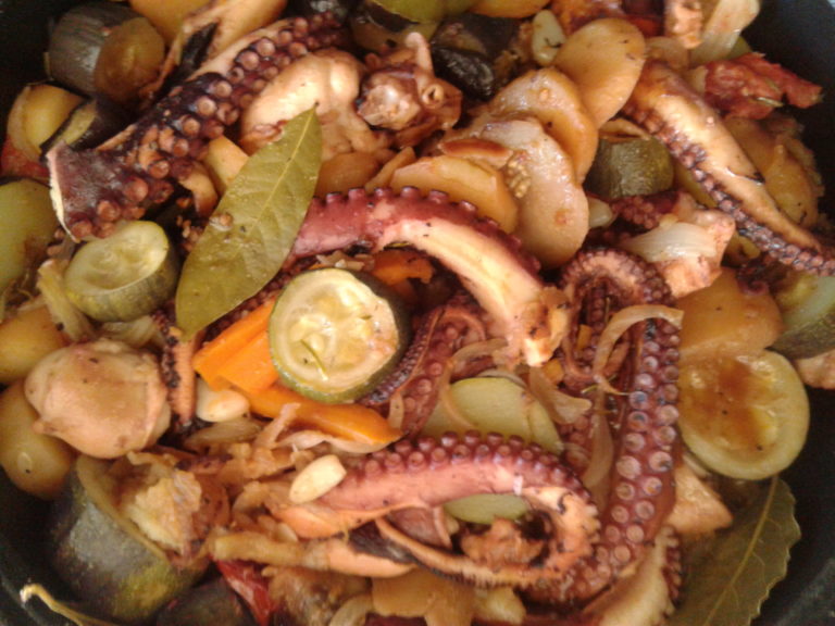 FOTO: Bralec nam je vzbudil skomine po hrani