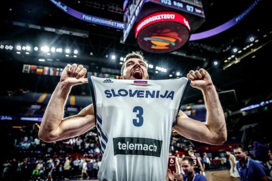 Slovenci v polfinalu Eurobasketa 2017!