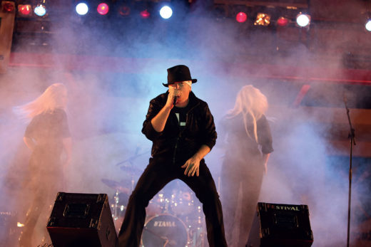 Prebolel raka, zdaj nov udarec – izgubil sluh