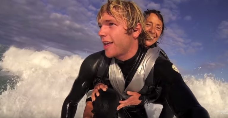 VIDEO: Orosile se vam bodo oči! Paralizirani ženski omogočil življenjsko avanturo