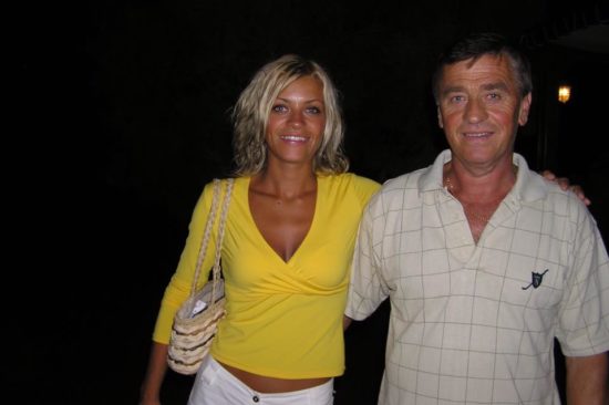 Še vedno ni prebolela očetove smrti