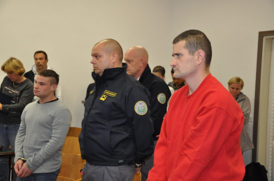 Facebook umor: Morilcema skupno več kot 40 let zapora