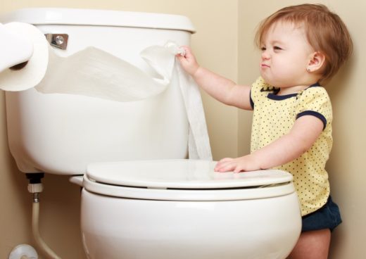 Genialni trik, s katerim vaše stranišče ne bo nikoli več zaudarjalo