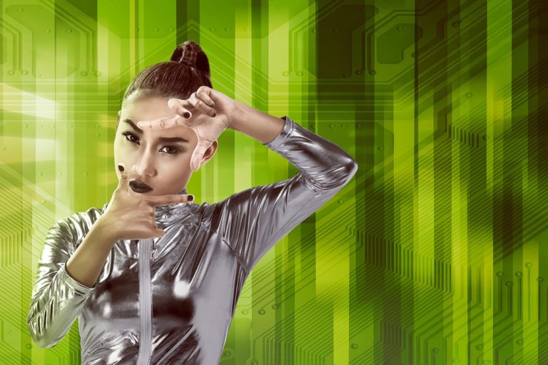 Seks robote, ki simulirajo posilstva, bi bilo treba prepovedati!