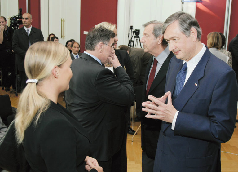 FOTO: Zgodba bralca: Vasilka se je preselila k Türku