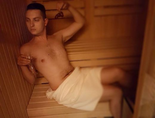 Murko bo dobil tožbo! Prepoznal se je Denis, od katerega ima Murkova muza večji penis