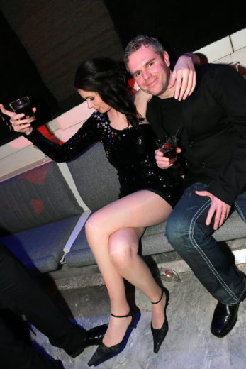 VIDEO: JE ŠEL MULEJ PREDALEČ? Zlelel je v spodnje hlačke Jane Morelj