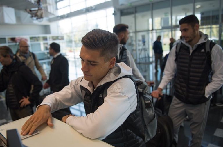 BO TEKMA MARIBORA Z LIVERPOOLOM PRESTAVLJENA? Posnetek razkriva, zakaj je odpovedan polet