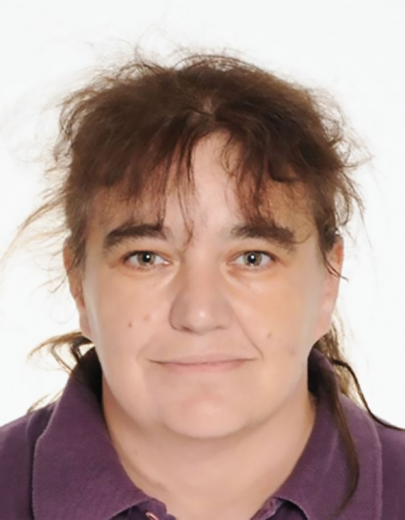 Detomor v Kamniku! Javna uslužbenka Breda zadušeno deklico zaprla v omaro