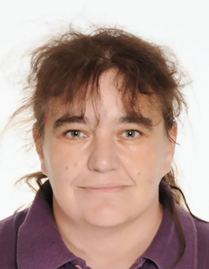 Detomor v Kamniku! Javna uslužbenka Breda zadušeno deklico zaprla v omaro