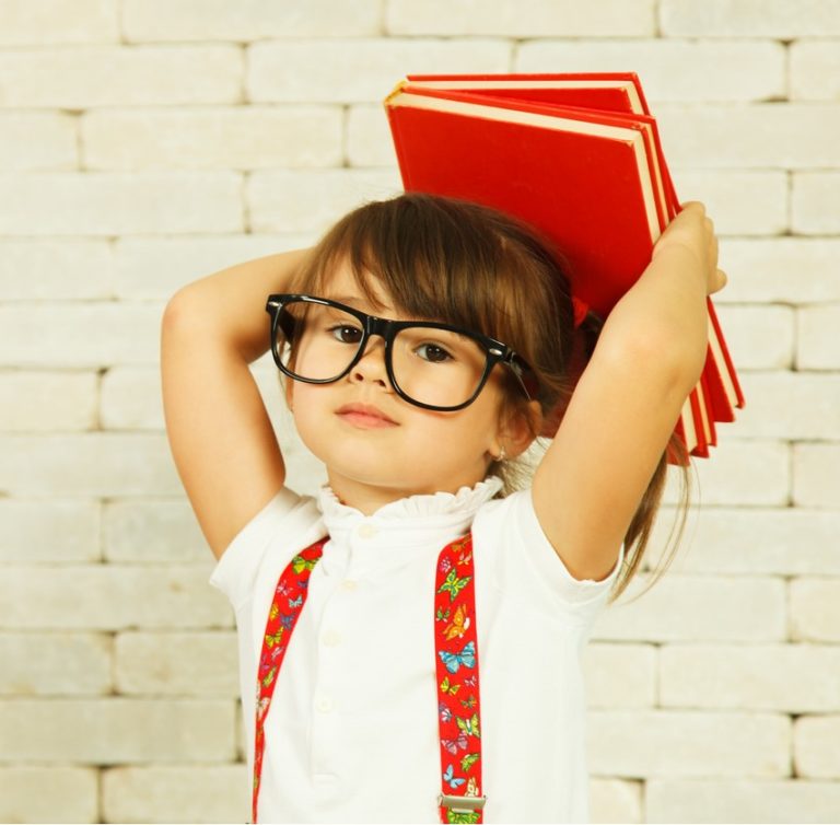 Govoriti otroku, da je pameten, ima negativen efekt