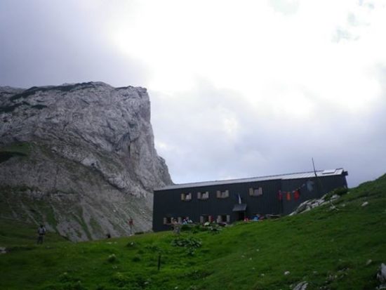 Pogorel Kocbekov dom: znana identiteta mame in mladoletnih sinov