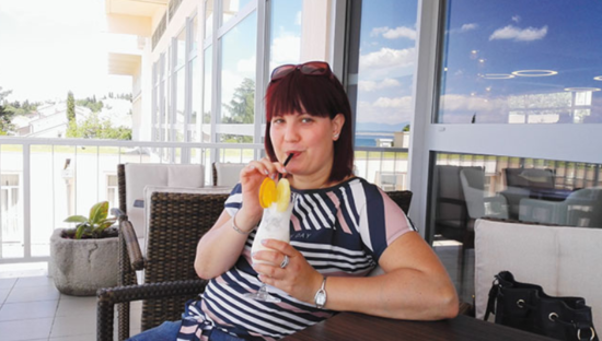 Dekle brez preteklosti