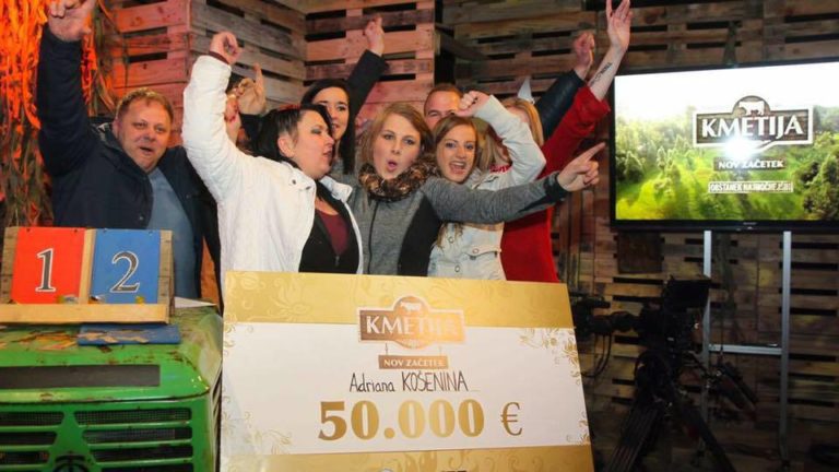 FOTO: STE VIDELI, KAJ JE NAREDILA Z NAGRADO? Zmagovalka Kmetije: Nov začetek svoje obljube ni …