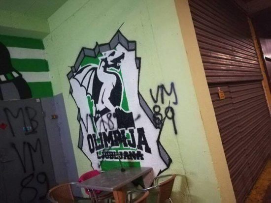 FOTO: PRED DERBIJEM KRŠENO NENAPISANO PRAVILO NAVIJAČEV G***, smrdljiva, j*** pohorski študentki