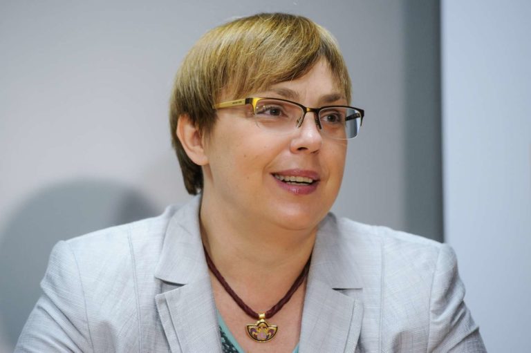 DELALA NATANKO NIČ DNI Nacionalka bo Nataši Pirc Musar izplačala 70 tisočakov odškodnine