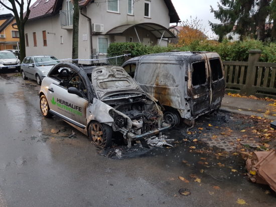 FOTO IN VIDEO: BILI SMO NA PRIZORIŠČU POGORELIH VOZIL V MARIBORU Znano kaj se je zgodilo