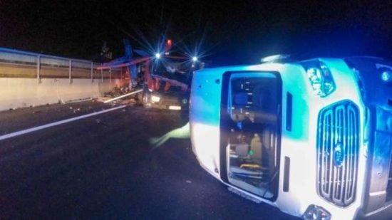 FOTO: To so posledice hude nesreče, ki je za šest ur zaprla štajerko