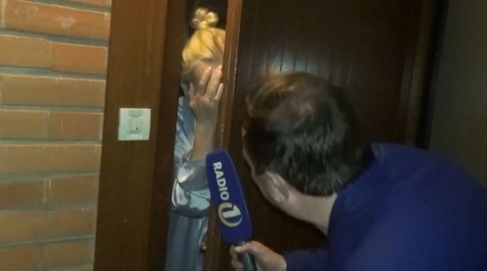 RADO MULEJ IZ POSTELJE VRGEL TANJO RIBIČ A tega šoka res ni pričakoval