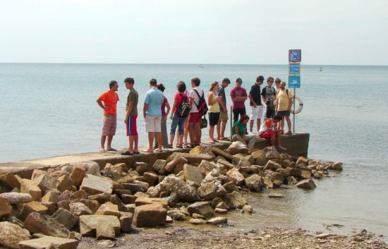 Panika na Debelem rtiču: Našli granato in mino iz druge svetovne vojne