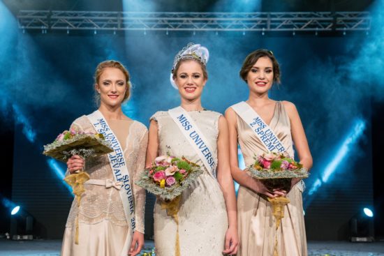 FOTO: Lepotica ali kmetica? Poglejte aktualno misico brez make-upa!