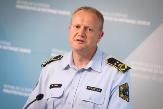 FINANCIRANJE TERORIZMA Slovenska policija v travi, tujci nad pranje denarja v NLB