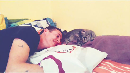 FOTO: TVEGAL ŽIVLJENJE V POŽARU Rešil je muco