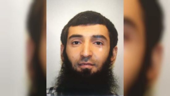 TO JE OBRAZ MORILCA V arabskem jeziku se je drl, da je bog velik