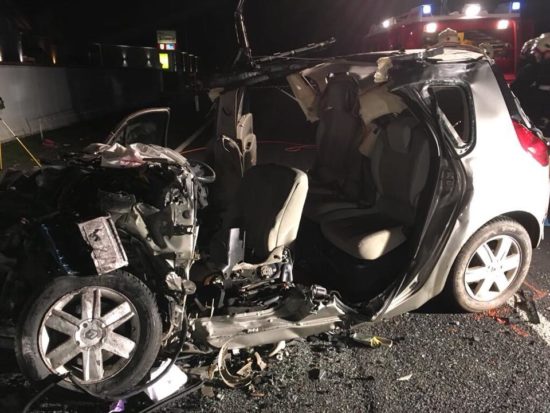 TO SO PODROBNOSTI GROZOVITE PROMETNE NESREČE Razkrita identiteta umrlega mladega para iz Slovenije