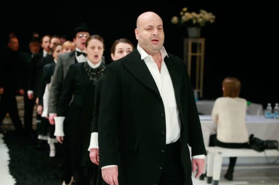 RAZKRITO, KJE JE UMRL PRILJUBLJENI ŠUGMAN Reševalci so oživljali …