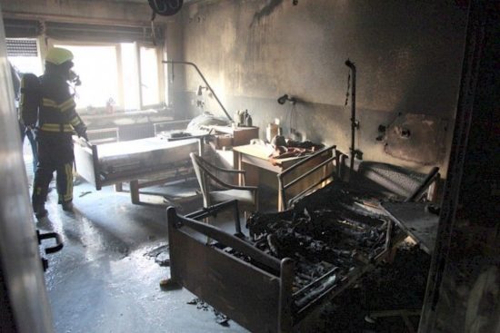 FOTO: POŽAR V DOMU STAREJŠIH OBČANOV ČRNOMELJ Nastradalo 21 oskrbovancev