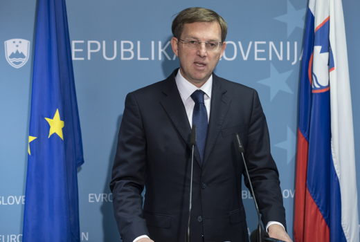 ŠKANDALOZNO Opozorilo Cerarju iz Bruslja