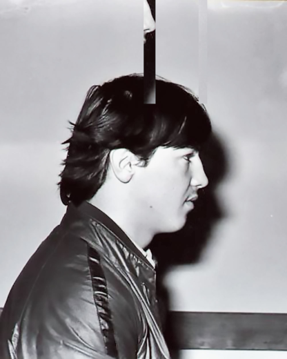 IZ TISKANE IZDAJE: PRED ROKO PRAVICE POBEGNILI V TUJINO Jože celo posilil otroka