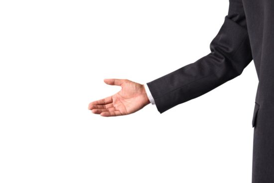 Moški z daljšim prstancem so nekaterim ženskam bolj privlačni