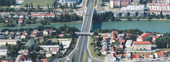 IZ TISKANE IZDAJE: V Mariboru izginjali mladeniči, država o tem še danes molči