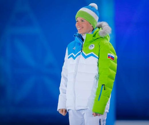 NOSILA JO BO TUDI ZA JAKOVA FAKA Znano, kdo bo nosil slovensko zastavo na odprtju zimskih olimpijskih iger