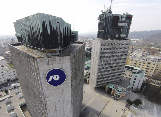 IZ TISKANE IZDAJE: ŠKANDALOZNO Sodnica Dunja Franken ovira preiskavo NLB