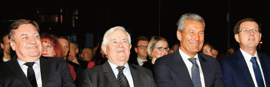 Kdo je v resnici razveljavil odločitev, da bo Karavanke gradil najcenejši izvajalec? Ljudje iz kroga SD