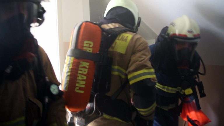 Kuhanje se je končalo v plamenih, opečeni kuhar žrtev plina