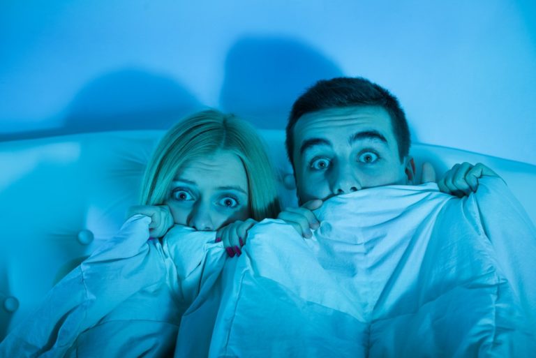 Podatki Pornhuba razkrili, kaj ljudje najprej naredijo, ko se nehajo bati za svoje življenje