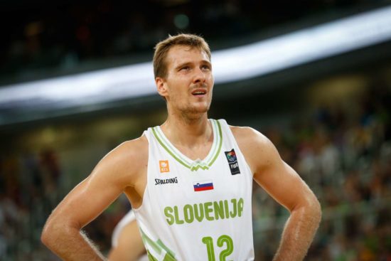NOV UDAREC ZA SLOVENSKO KOŠARKO Dragić ponovno hudo poškodovan