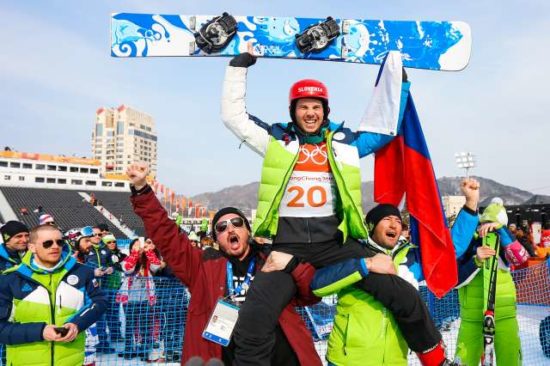 VIDEO: TO JE POSNETEK SPORNEGA FINIŠA Koširja so oropali v polfinalu