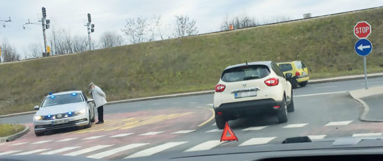 IZ TISKANE IZDAJE: Mariborskim niti iz avtomobila ni treba