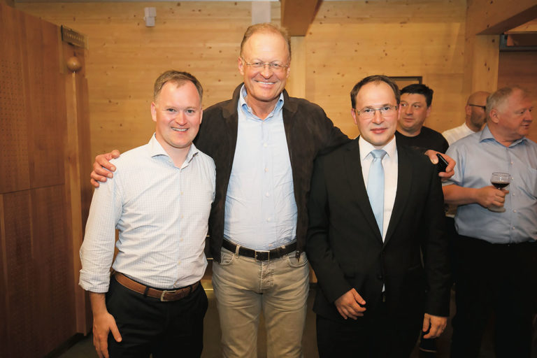 IZ TISKANE IZDAJE: Gospodarski program NSi v praksi: glavni tajnik Ilc podjetje odpeljal v blokade