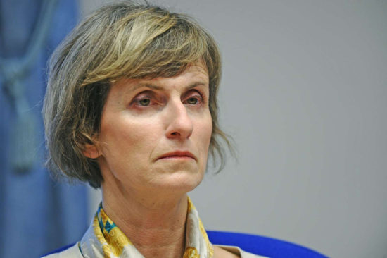 IZ TISKANE IZDAJE: So za sodne zaostanke krivi dodatni zaslužki sodnikov?