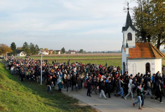 V juniju policija prijela že 172 ilegalcev, večina zaprosila za azil