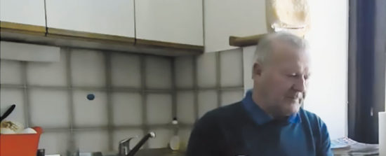 IZ TISKANE IZDAJE: Že štiri leta živi v ledeni podrtiji