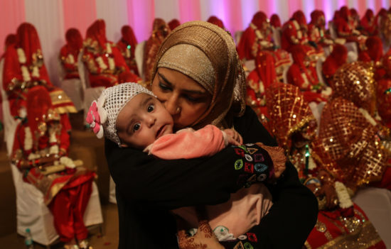 Poročno zabavo končala eksplozija, vsaj 18 mrtvih