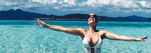 Vroča Špela Grošelj