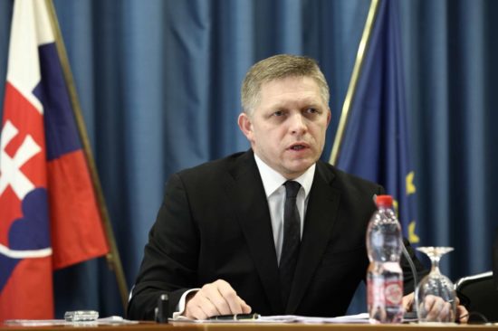 KOALICIJA BO NADALJEVALA Z DELOM BREZ PREMIERJA Usoden je bil umor Jana